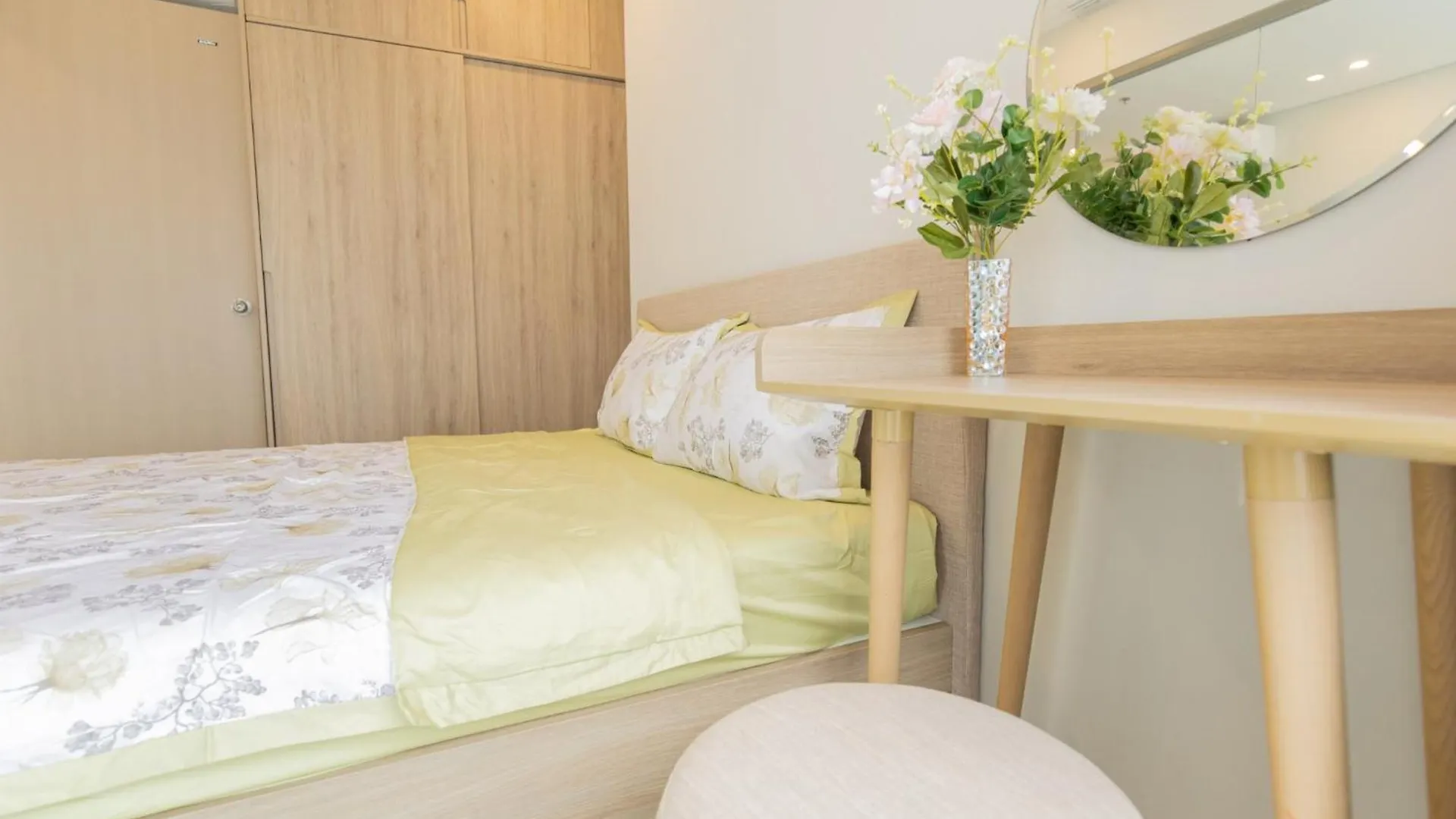 Yalkun'S Home - The Song Condotel 头顿